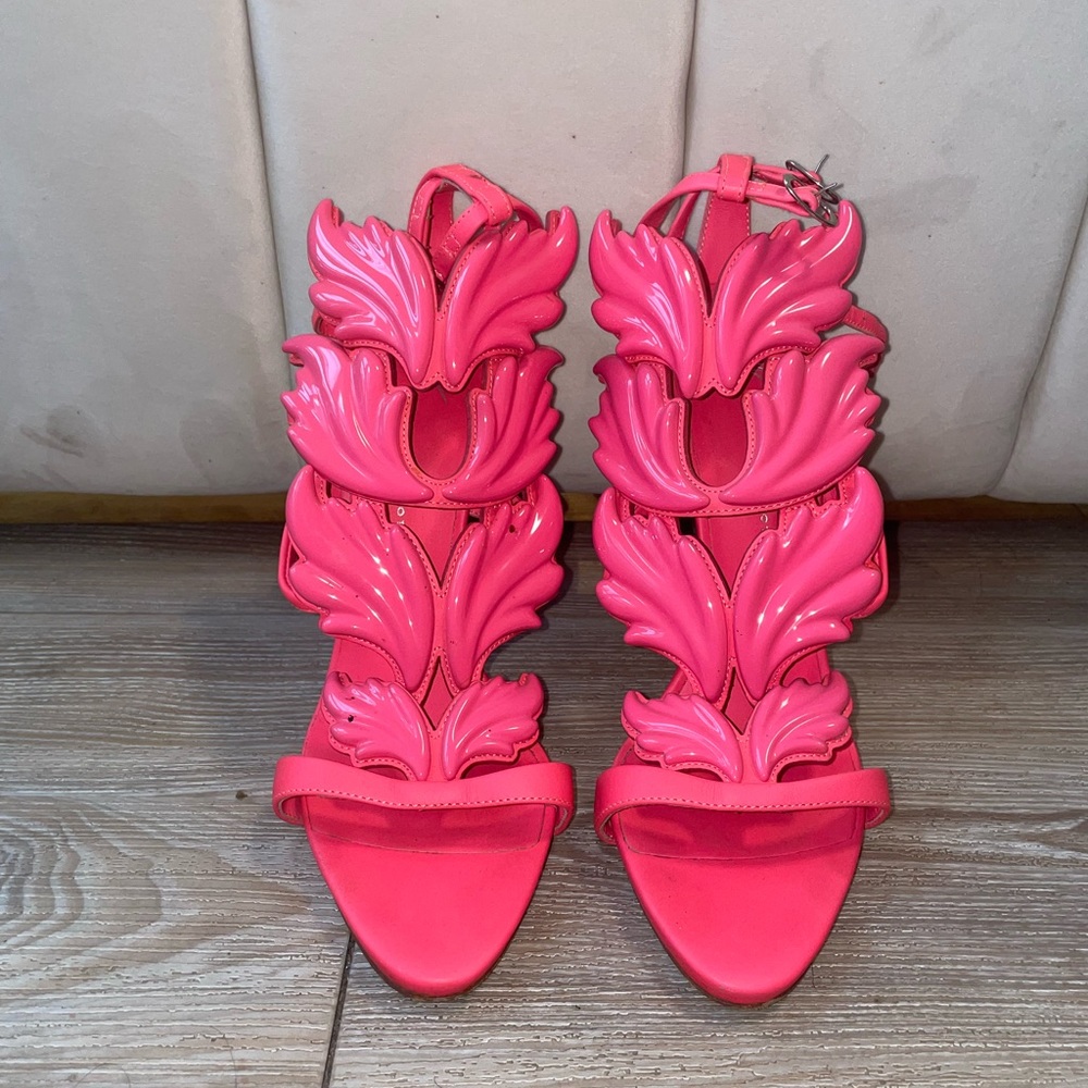 Giuseppe Zanotti Coline Cruel Wing High Heel Pink Sandals. Size 39 Italian/US 9